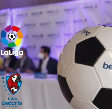 LaLiga capacita a cuerpos técnicos de los equipos de la Liga Betcris de Honduras