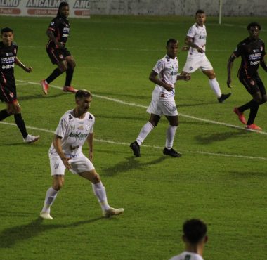 Platense FC vence a la Real Sociedad en una "final" por el no descenso