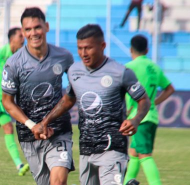 FC Motagua le remonta y golea al Marathón con 10 jugadores