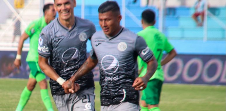 FC Motagua le remonta y golea al Marathón con 10 jugadores