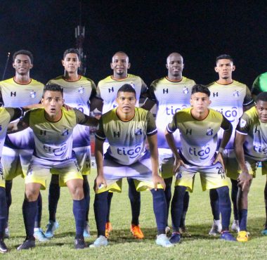 Honduras de El Progreso derrota al CDS Vida en el Estadio Ceibeño