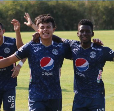 FC Motagua da la nota de la Jornada #16 al vencer al aún líder, gracias a empate del Olimpia