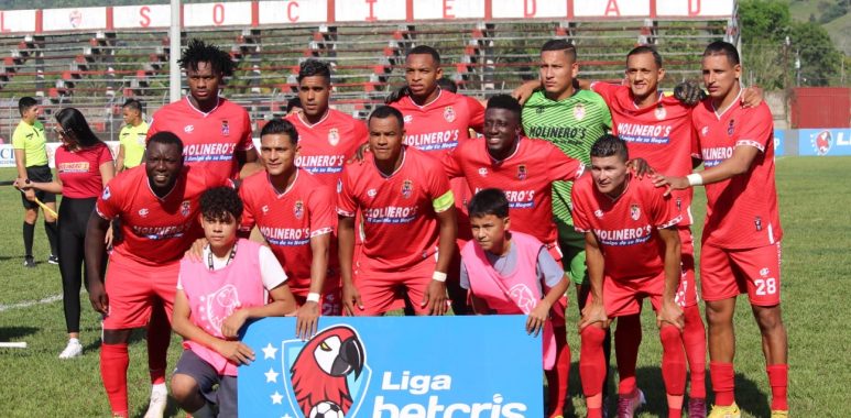 Real Sociedad mete presión Al Honduras al vencer al CDS Vida en Tocoa