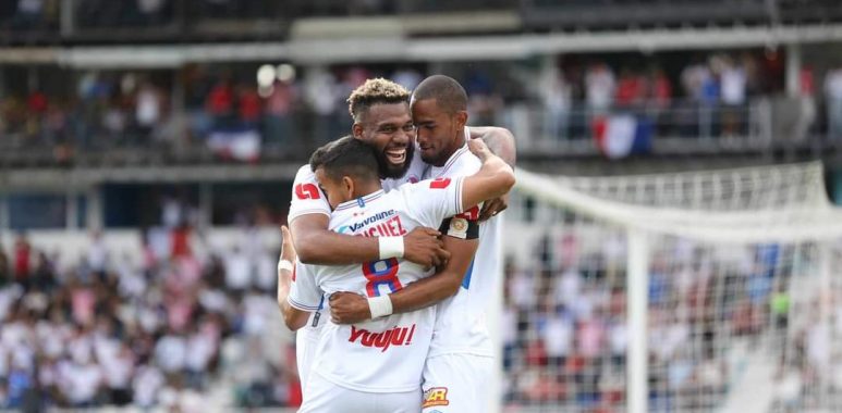 Olimpia, finalista invicto, buscará un nuevo "Tri" tras eliminar al Génesis FC en el "Chelato Uclés"