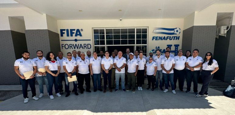 Liga Betcris de Honduras imparte curso a comisarios en funciones y a nuevos prospectos con aval de la CONCACAF