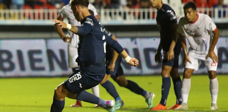 El FC Motagua mantiene su racha ganadora y vence a la Real Sociedad en el "Chelato Uclés"
