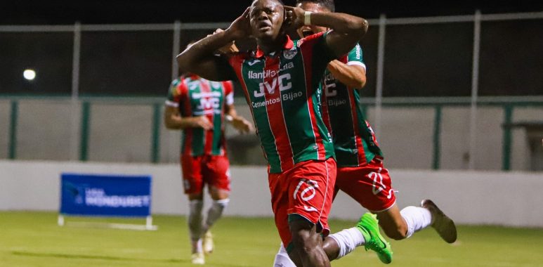 Junior Lacayo le regala un triunfo en extremis al CD Marathon en el estadio Carlos Miranda