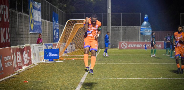 Lobos de la UPN da un paso mas a la salvación tras vencer a Juticalpa FC en un juego intenso