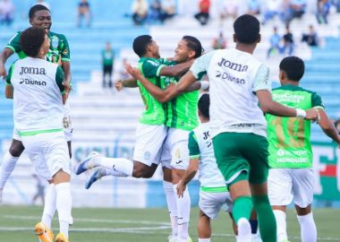 Marathon da un golpe de autoridad en su visita al estadio Roberto Suazo Córdova